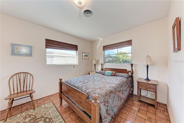 563 OXFORD DRIVE, Venice, FL 34293