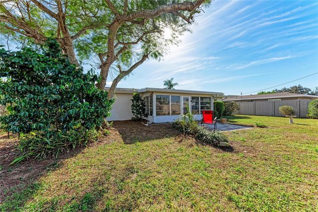 563 OXFORD DRIVE, Venice, FL 34293