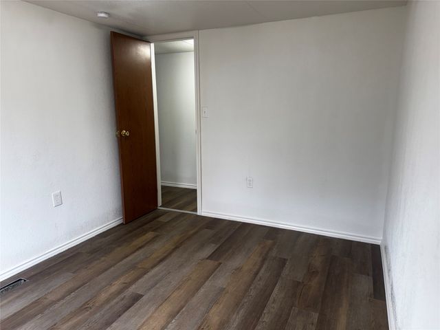 1101 County Road 2405, Kemp, TX 75143