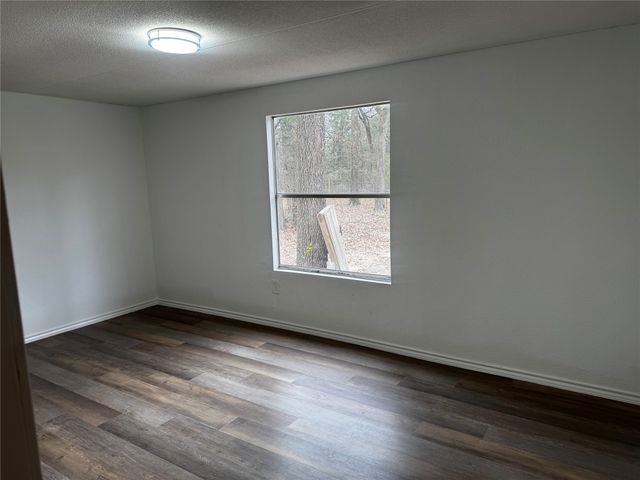 1101 County Road 2405, Kemp, TX 75143