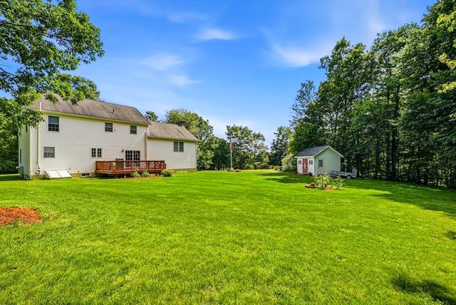 2 Madisyn Ave, Rutland, MA 01543