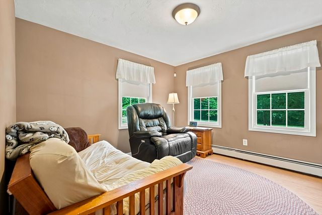 2 Madisyn Ave, Rutland, MA 01543