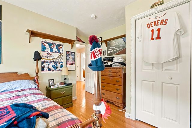 2 Madisyn Ave, Rutland, MA 01543