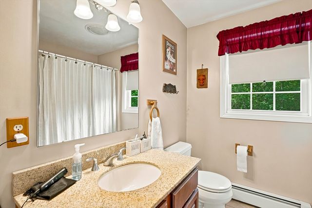 2 Madisyn Ave, Rutland, MA 01543