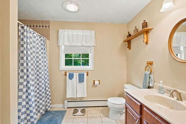 2 Madisyn Ave, Rutland, MA 01543