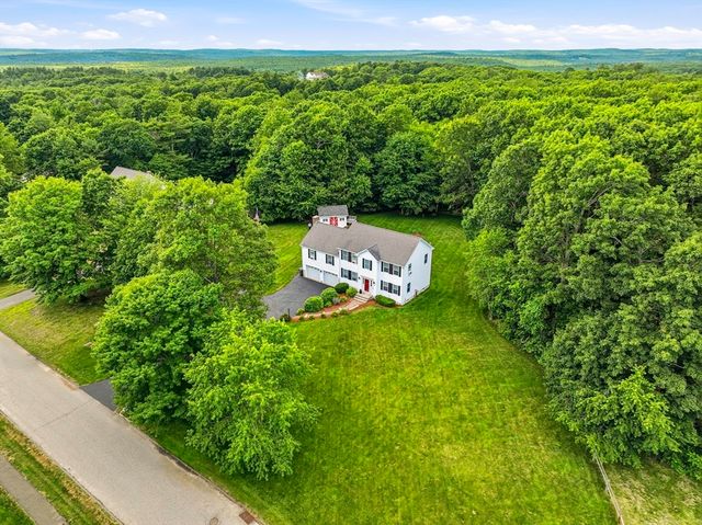 2 Madisyn Ave, Rutland, MA 01543