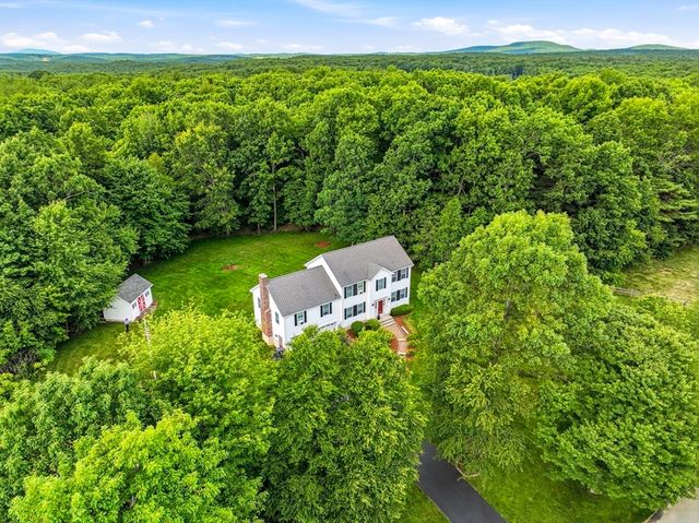 2 Madisyn Ave, Rutland, MA 01543