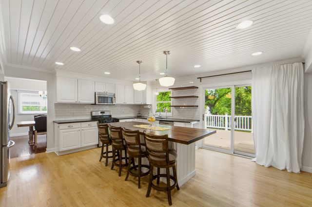4829 64th Street, Urbandale, IA 50322