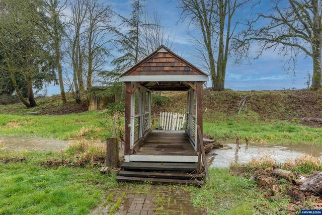 3179 Jefferson Scio Dr, Jefferson, OR 97352