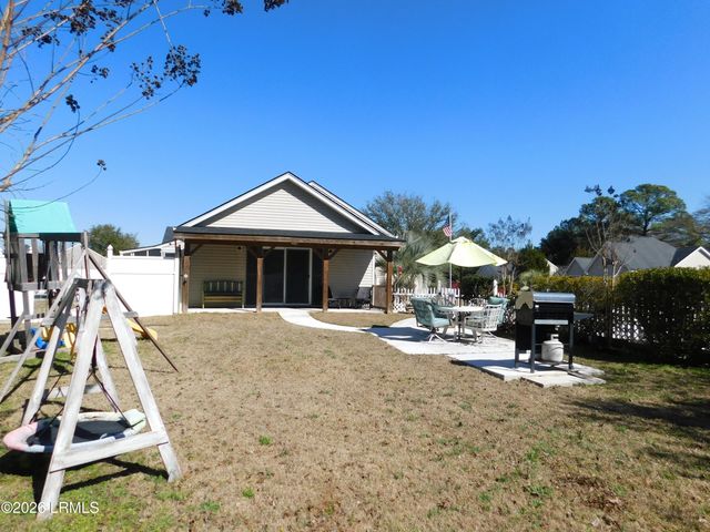 76 Queens Way, Ridgeland, SC 29936