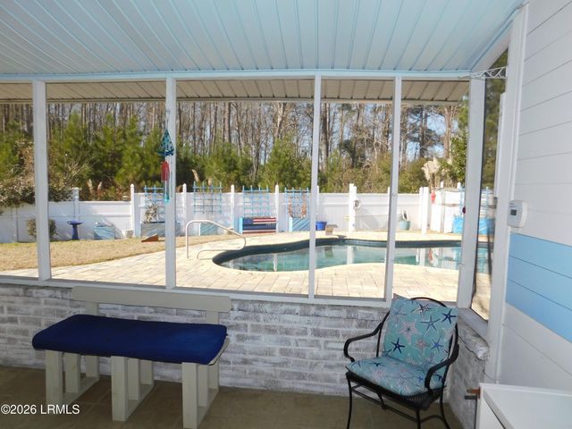 76 Queens Way, Ridgeland, SC 29936