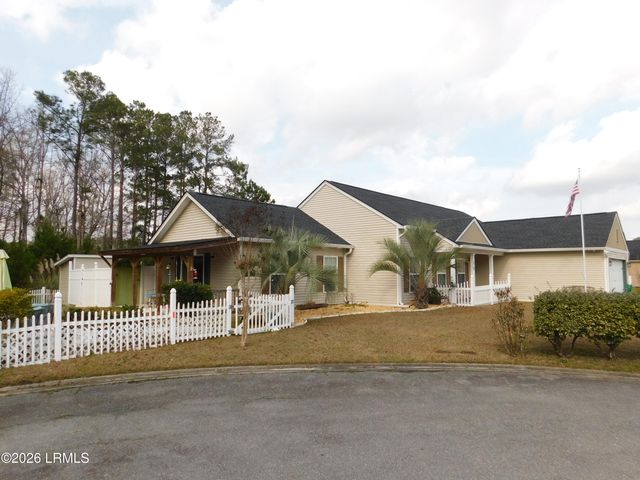 76 Queens Way, Ridgeland, SC 29936