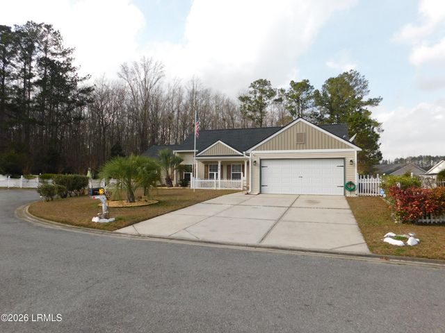 76 Queens Way, Ridgeland, SC 29936