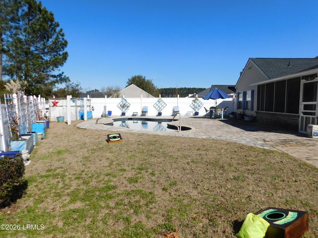 76 Queens Way, Ridgeland, SC 29936