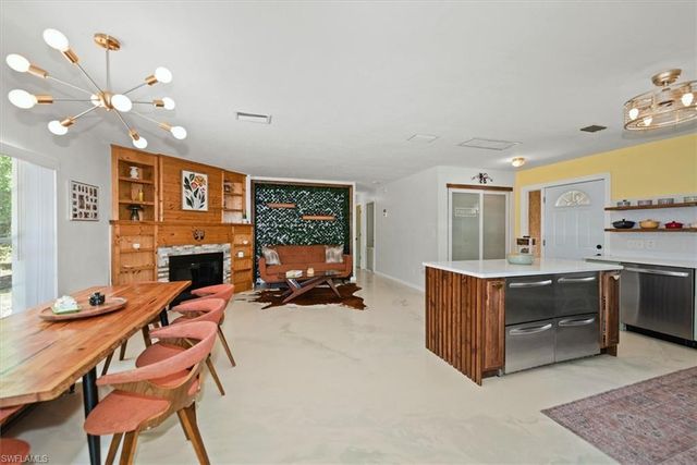 2431 N Westwood DR, North Fort Myers, FL 33917
