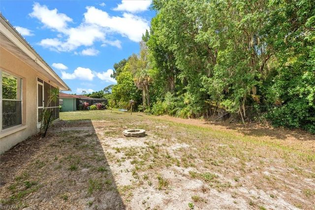 2431 N Westwood DR, North Fort Myers, FL 33917