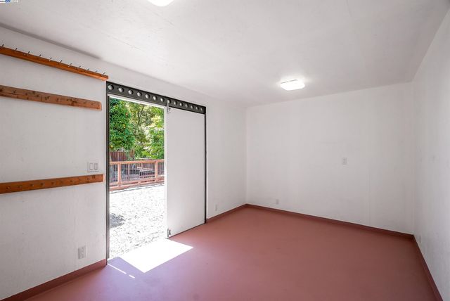 1054 Redstone Pl, Hayward, CA 94542