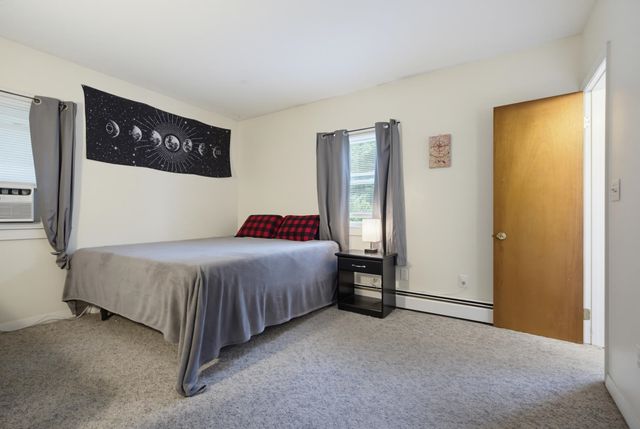 96 Saint Laurent Street, Epping, NH 03042