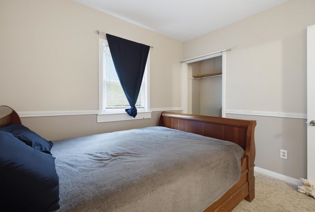 96 Saint Laurent Street, Epping, NH 03042