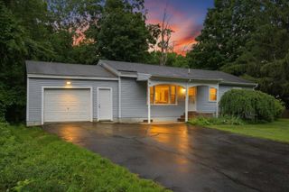 96 Saint Laurent Street, Epping, NH 03042