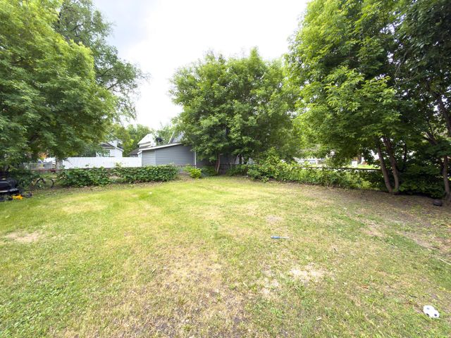 1346 1st Avenue S, Fargo, ND 58103
