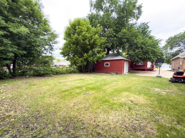 1346 1st Avenue S, Fargo, ND 58103
