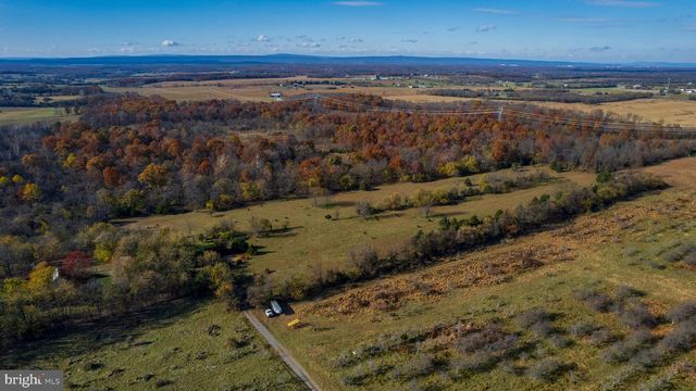 2481 SUMMIT POINT RD, Summit Point, WV 25446