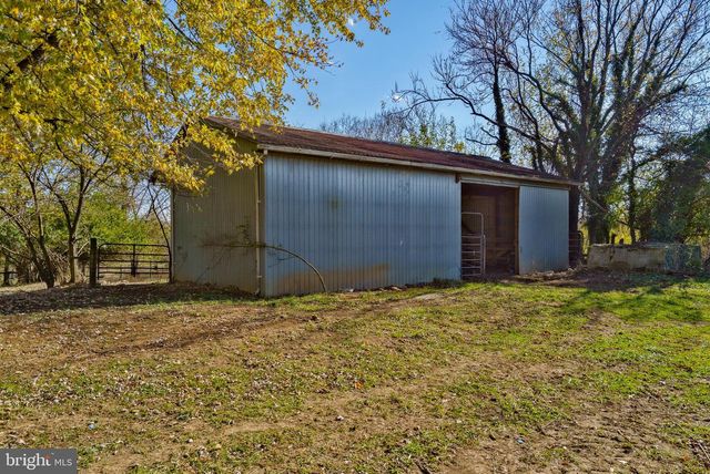 2481 SUMMIT POINT RD, Summit Point, WV 25446