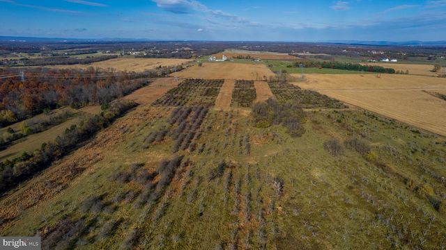 2481 SUMMIT POINT RD, Summit Point, WV 25446