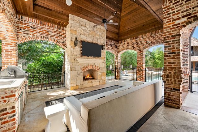 6900 Rockingham Court, Colleyville, TX 76034
