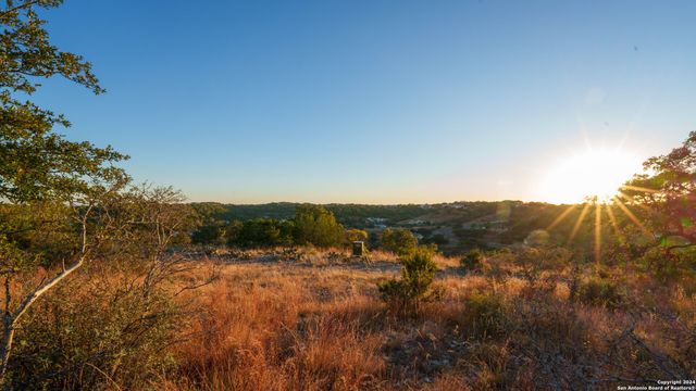 259 Lookout Point N, Comfort, TX 78013