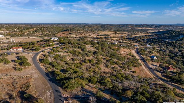 259 Lookout Point N, Comfort, TX 78013