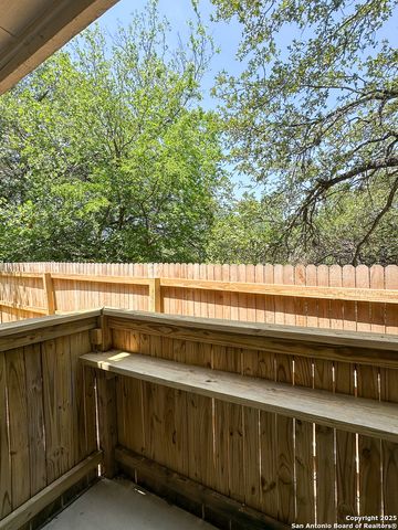 11311 Sir Winston St Apt 607, San Antonio, TX 78216