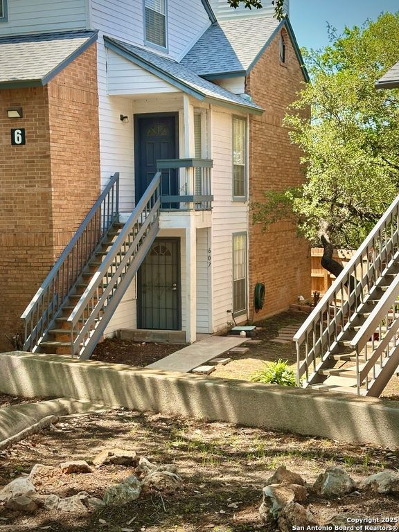 11311 Sir Winston St Apt 607, San Antonio, TX 78216