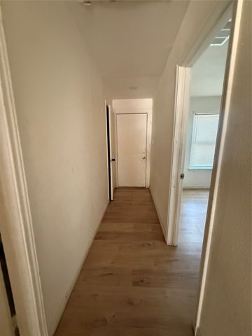 2925 Lenway Street, Dallas, TX 75215