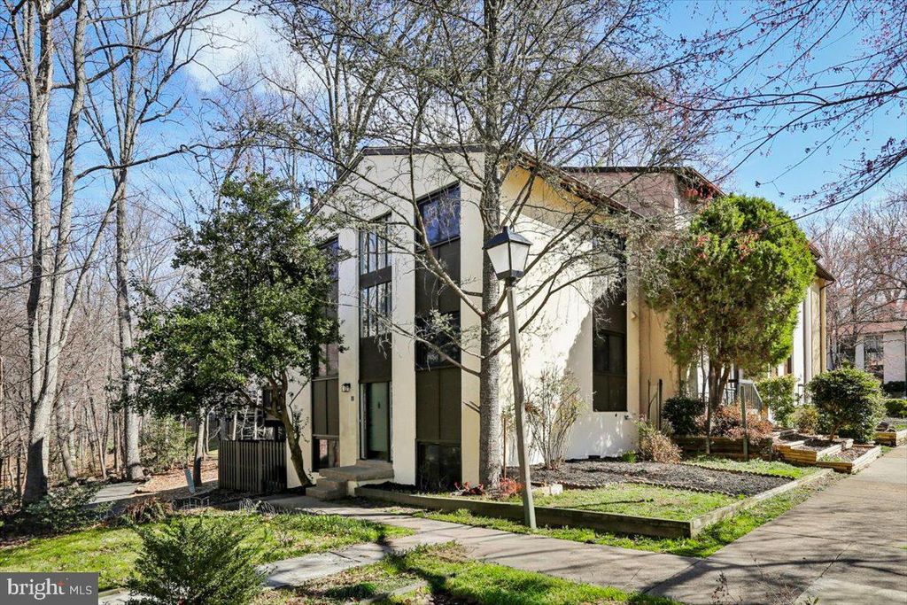 11922 BARREL COOPER CT, Reston, VA 20191