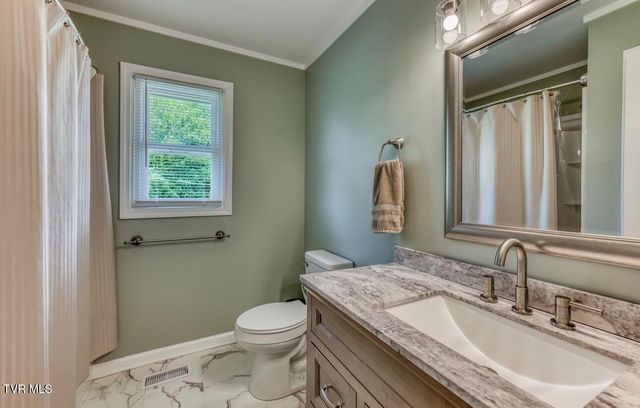 466 Ridgecrest Road, Jonesborough, TN 37659