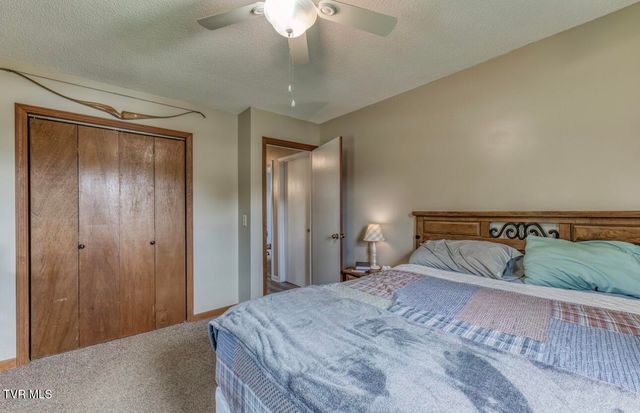 466 Ridgecrest Road, Jonesborough, TN 37659