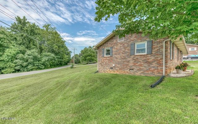 466 Ridgecrest Road, Jonesborough, TN 37659