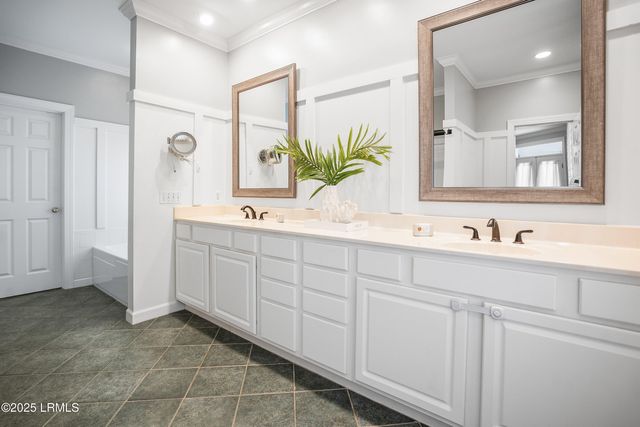 81 Bermuda Downs, St. Helena Island, SC 29920