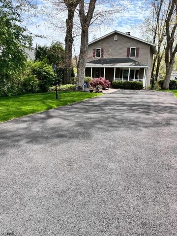 32 W Lakeview Trl, Jefferson Twp., NJ 07885
