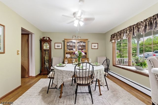 32 W Lakeview Trl, Jefferson Twp., NJ 07885