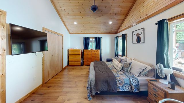 2555 Junaluska Road, Andrews, NC 28901
