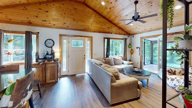 2555 Junaluska Road, Andrews, NC 28901