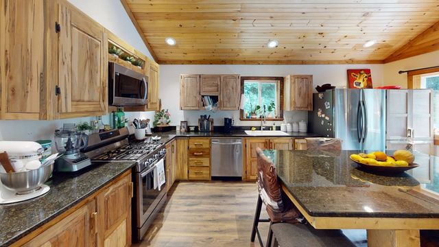 2555 Junaluska Road, Andrews, NC 28901