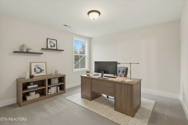 8167 Nubbin Ridge Rd, Knoxville, TN 37919