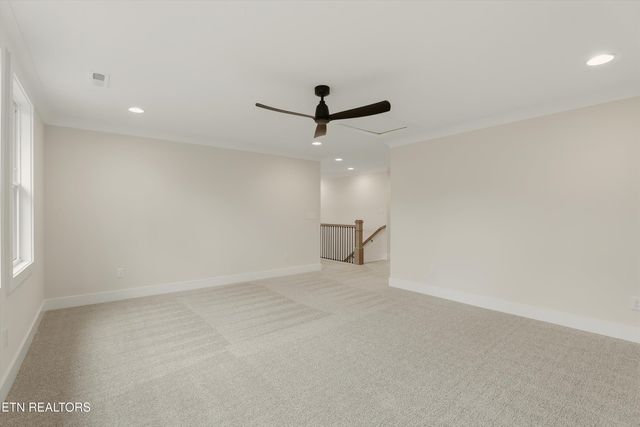 8167 Nubbin Ridge Rd, Knoxville, TN 37919