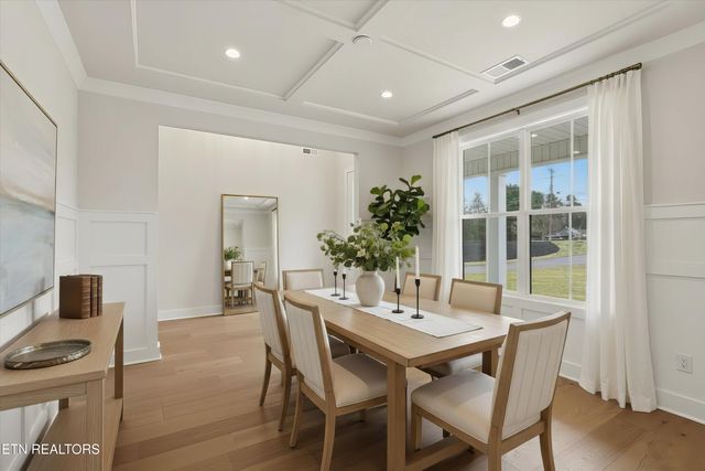 8167 Nubbin Ridge Rd, Knoxville, TN 37919