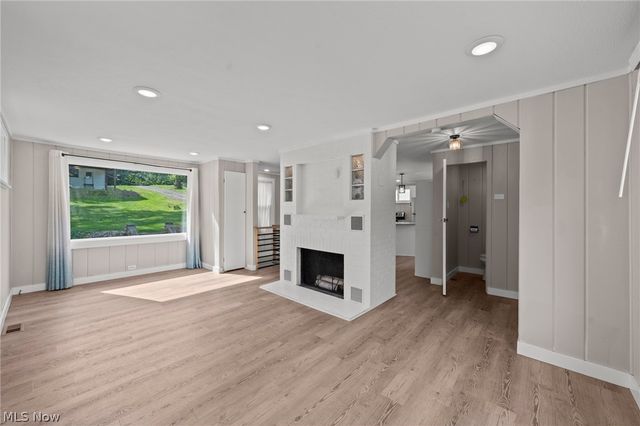 158 Oak Drive NW, North Canton, OH 44720