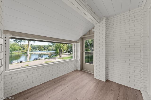 158 Oak Drive NW, North Canton, OH 44720